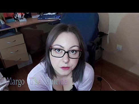 ❤️ Neska sexy betaurrekoekin dildoa zurrupatzen du kameraren aurrean ️❌ Izorratu bideoa gurean eu.sexafinkarasskaz.ru ❌❤