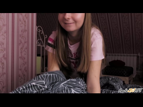 ❤️ Blondie-k bere BFF-ren sakon zurrupatzen du eta esperma jasotzen du ahoan ️❌ Izorratu bideoa gurean eu.sexafinkarasskaz.ru ❌❤
