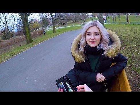 ❤️ Ezezagun baten esperma beroa irensten du diruaren truke - Eva Elfie-k parkean putz egin du ️❌ Izorratu bideoa gurean eu.sexafinkarasskaz.ru ❌❤